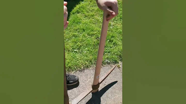 DIY PROJECTS / new pickaxe handle #howto #garden #diy #diyprojects #motivation