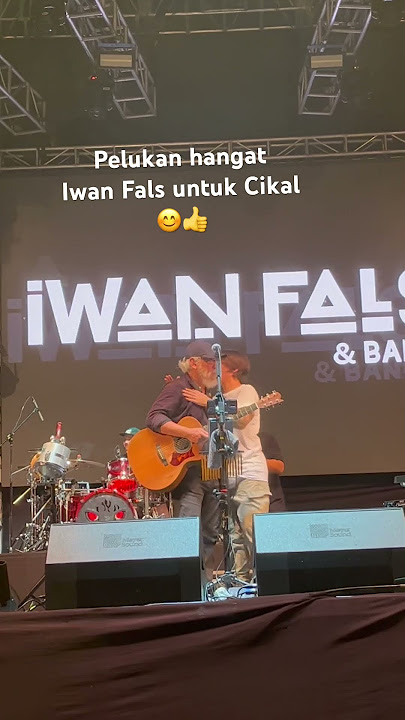 Pelukan hangat Iwan Fals buat purrinya Cikal Rambu Basae #iwanfals #iwanfalsinfo #gaungmerah