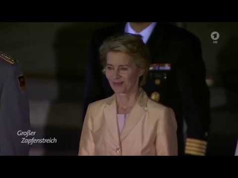 Großer Zapfenstreich für Ursula von der Leyen