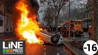 Gilets jaunes Acte 3 - Des scènes d'insurrection dans la capitale / Paris - France 01 décembre 2018