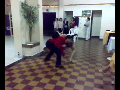 Escuela de Salsa Mary Vargas -B ailando en Do - Ma...