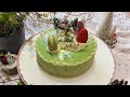 ピスタチオと苺のクリスマスケーキ                                   Christmas Cake With  Pistachios And Strawberries