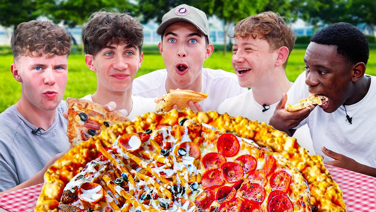 ⁣British Highschoolers try Korean Pizza Delivery for the first time!