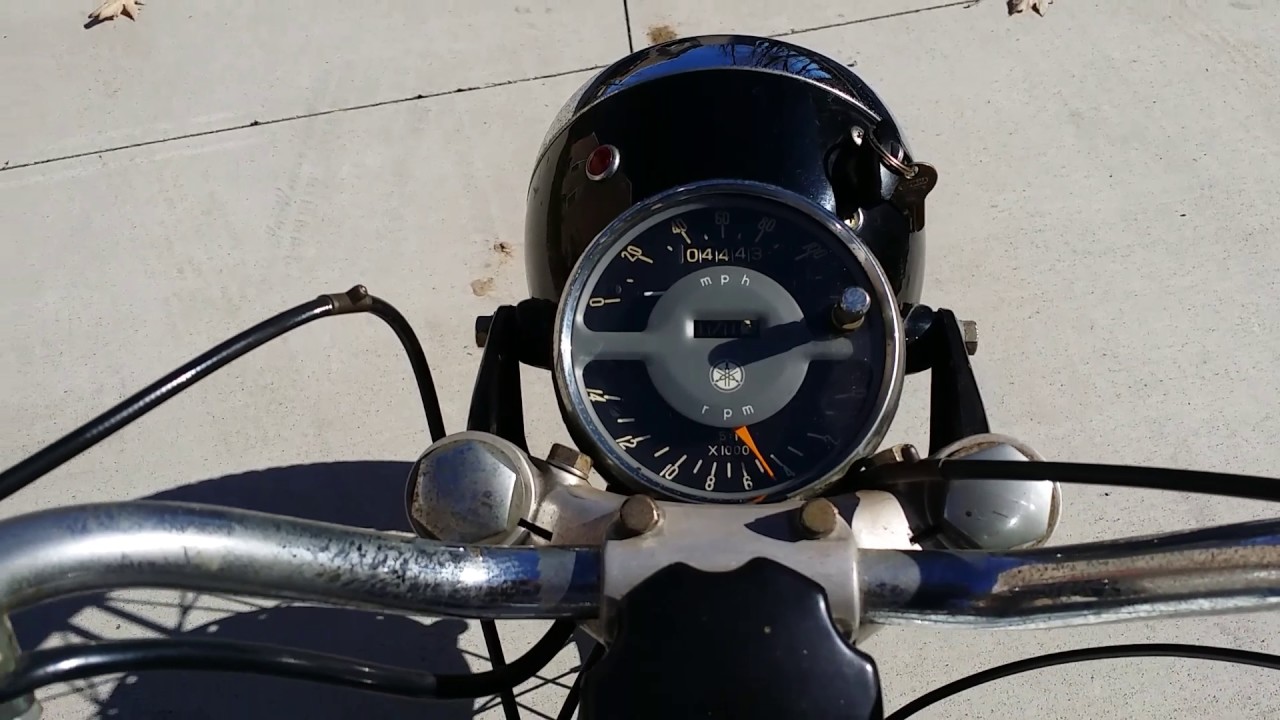 1962 yamaha yds2 two stroke running
