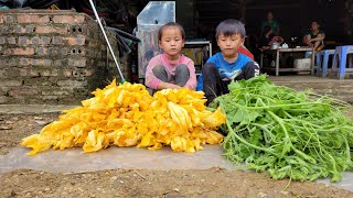 The two brothers went to pick vegetables and squash to sell and buy food #Lymaioanh