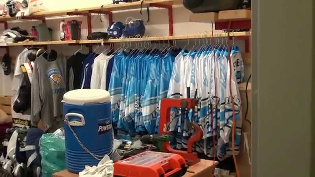 camera iphone 8 plus apk Dressing room of Finnish national team...
