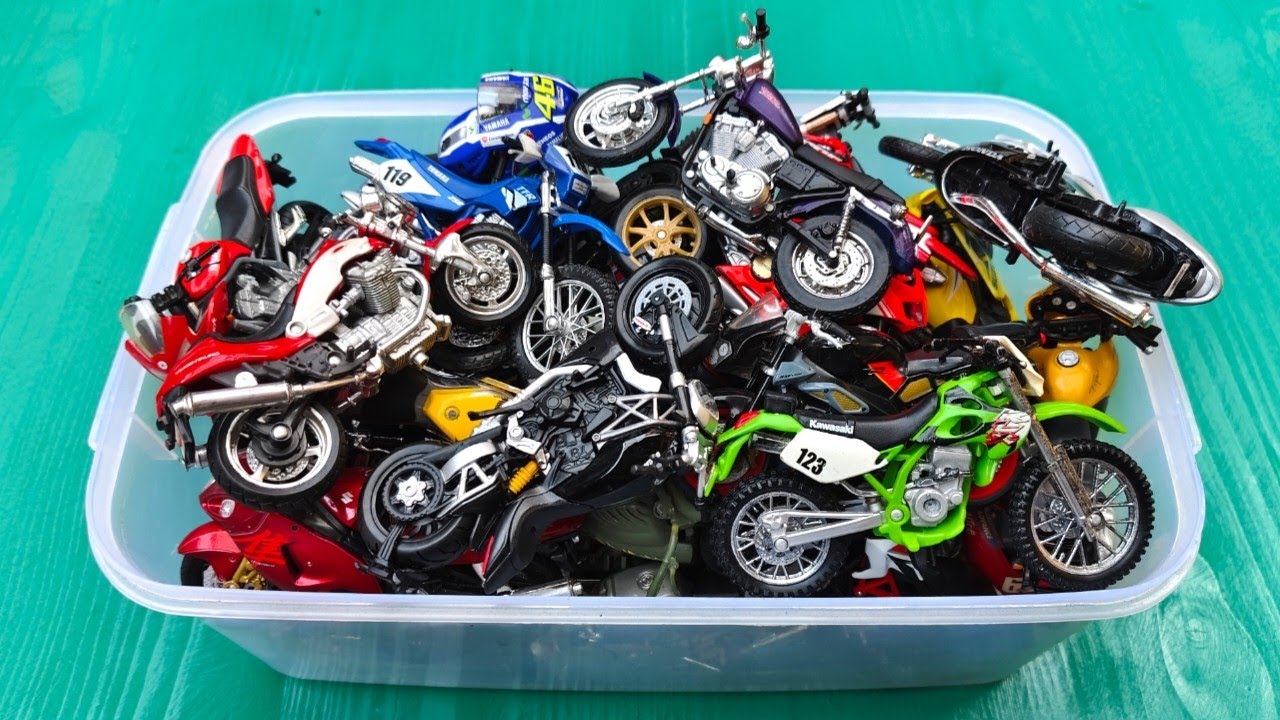 Review of Scale Model Bikes 1/18 | Harley Davidson | Ducati
