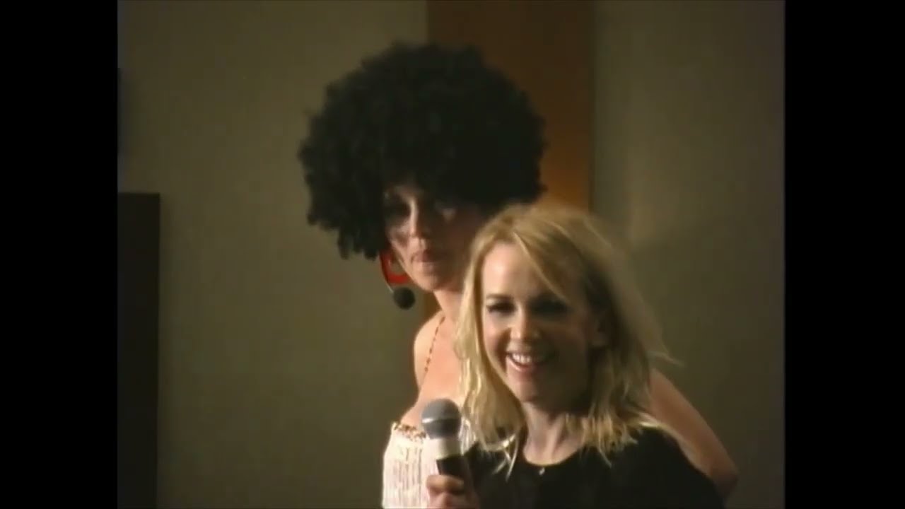 5 Unforgettable Moments from Lucy Lawless and Renee O' Connor's Burbank Adventure