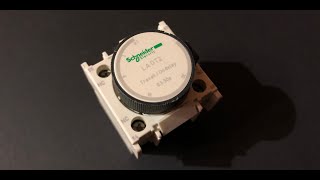 Schneider Electric LADT2 How a Leading Auxiliary Contact Block Works in Automation