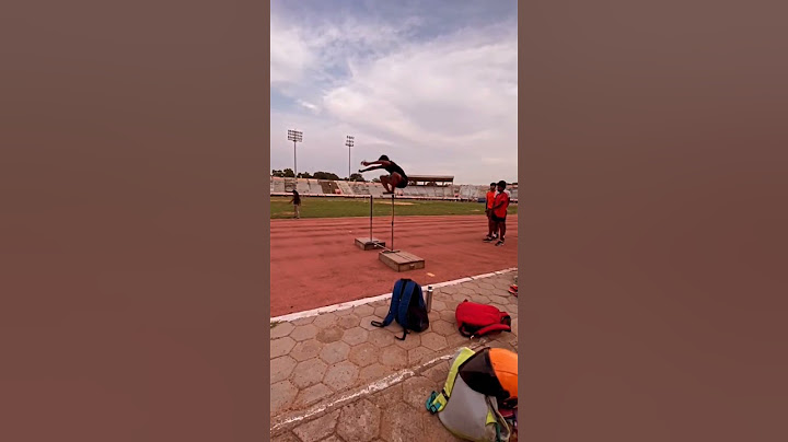 that hurts 😵 #shorts #hurdles