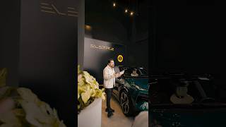 العربيه الكهربا الوحيده اللي اركبها عادي #ahmedelwakil #Lotuscars