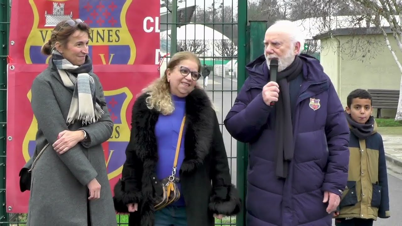 Inauguration terrain Djamel