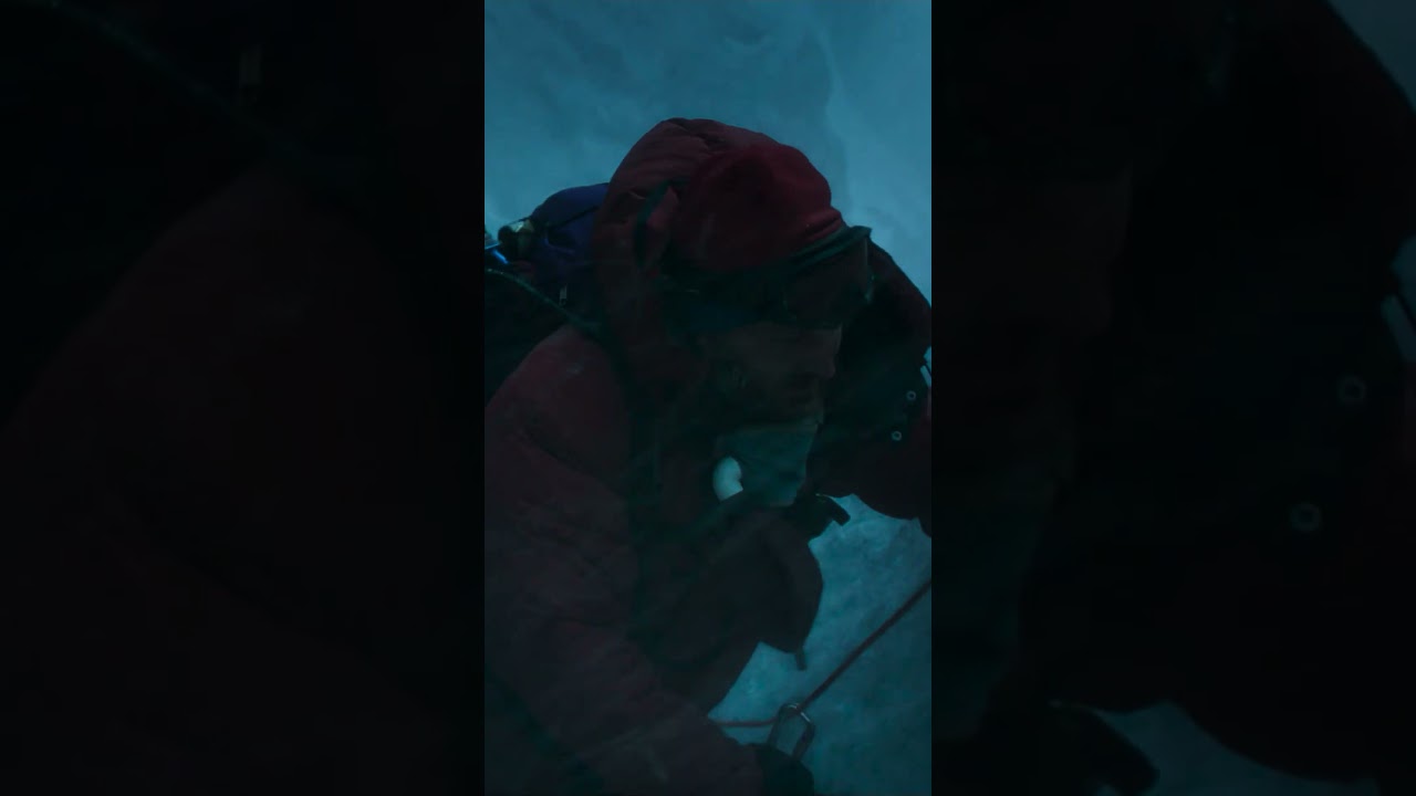 One of the Climbers Reaches Their Fate ❄️ #Everest #Shorts
