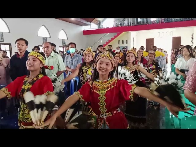 Tarian Pembukaan, Misa Natal diStasi Lg. Mencelew ||Sanggar Seni Seroyoq Lg. Bigung class=