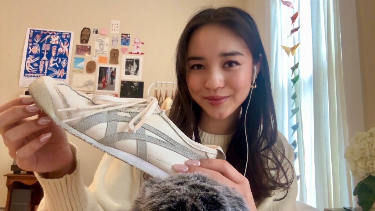 ASMR shoe tapping (fast and aggressive)