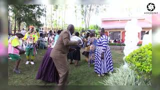Download Lagu CHWADE GI NYUNDO (BY ODONGO SWAGG) BEST DANCE IN A TRADITIONAL WEDDING MP3 Download Lagu CHWADE GI NYUNDO (BY ODONGO SWAGG) BEST DANCE IN A TRADITIONAL WEDDING MP3