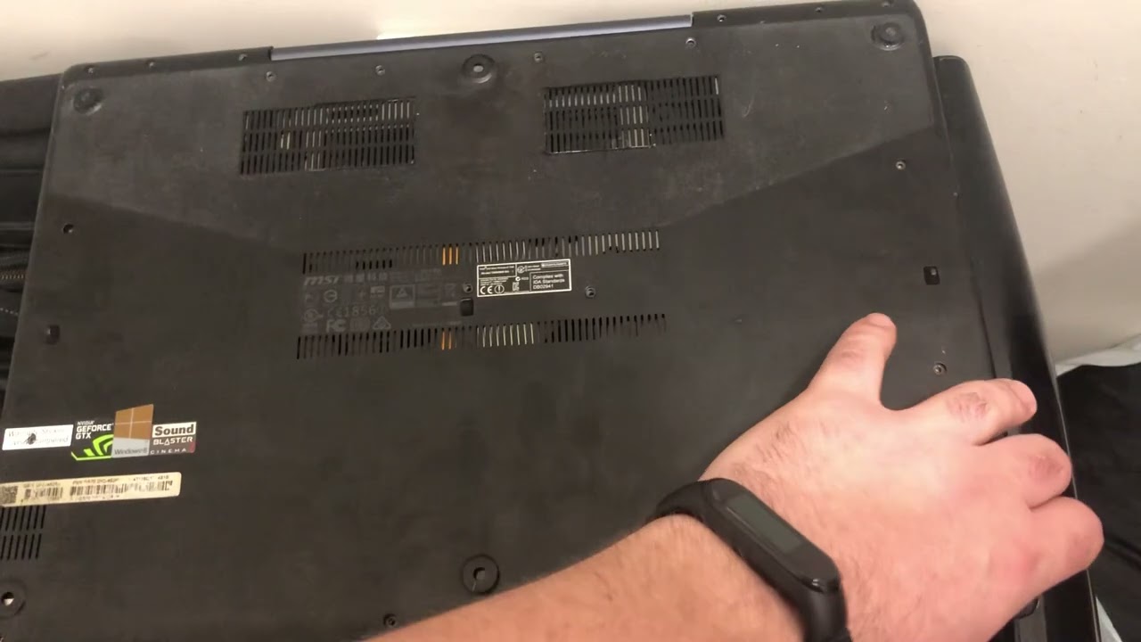 Сложность замены оперативной памяти MSi steelseries GS70 разборка