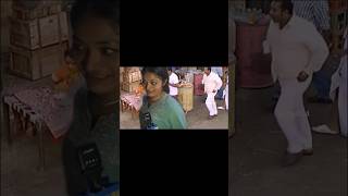 Funny Girl Coolie Theatre Response Resimi