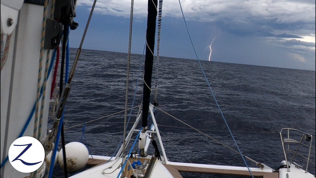 Lightning & Squalls STRAIGHT AHEAD! // Sailing Australia’s Coast (Ep 146)