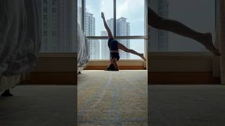 Yoga EN MI CUARTO DE HOTEL 🇨🇳