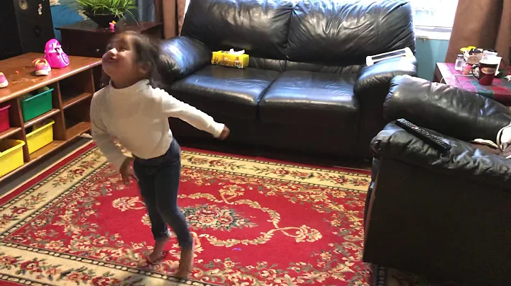 Dancing Dhiya