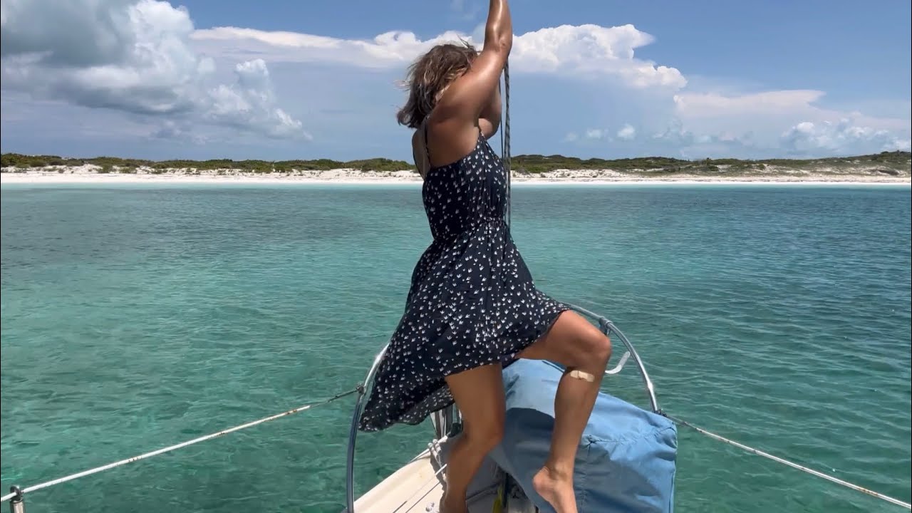 S1 E13 Solo sailing and goofing around in the Jumentos (Bahamas)