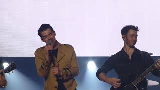 Jonas Brothers - World War III/Hold On/Tonight - Paris (last show Happiness Begins Tour 22/02)