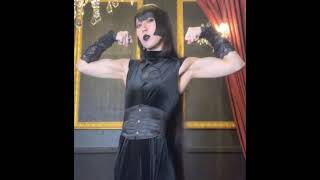 Singer Huge Biceps 25.