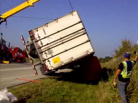 Roberts Service And Towing