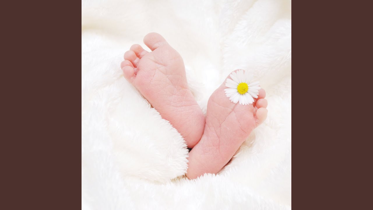 YouTubeで아가야, 엄마가 자장가 불러줄께を視聴