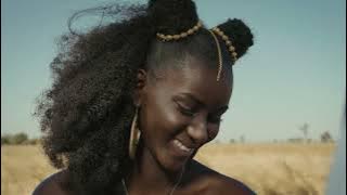 Download lagu ONE LYRICAL & LEYNA - Lune De Miel ( Clip Officiel )