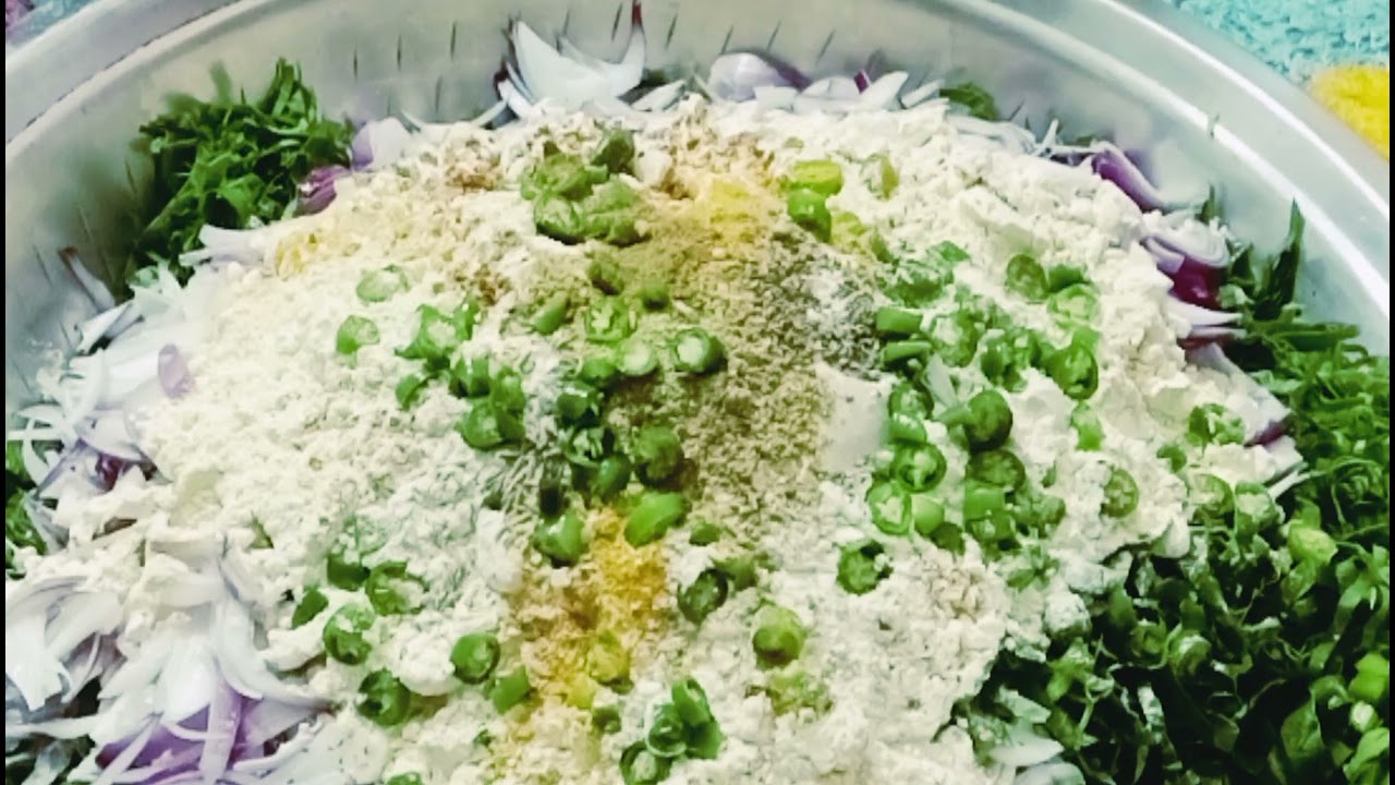 Palak aur pyaj ke pakode,, bajar se bhi acche pakode,