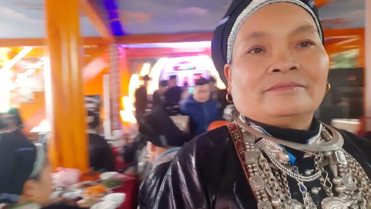 Đám cuői nhà cū na pac bô