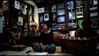 Download Lagu Menarik!! Jineman Uler Kambang Slendro Sanga, Cengkok nDarsanan, oleh Peni Candra Rini MP3