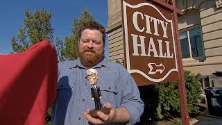 Sneak Peek | The Bobblehead Guy (Des Moines, IA)