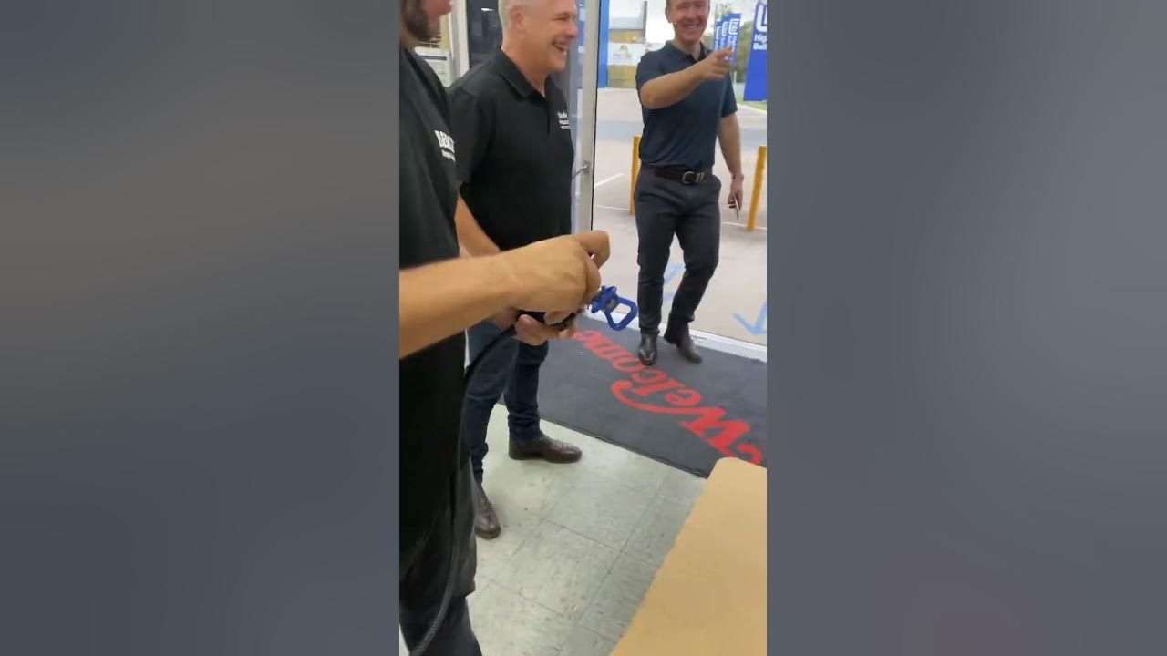 Why is my airless gun spitting? YouTube