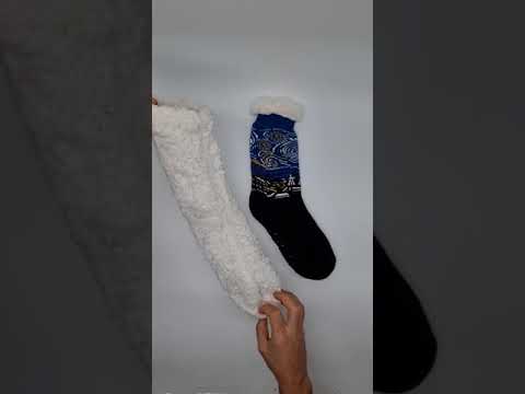 וִידֵאוֹ: 3 דרכים להכין גרביים למניעת החלקה