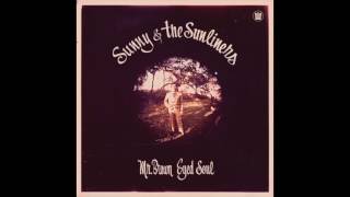 Miniatura de vídeo de "Sunny & The Sunliners - Outside Looking In"