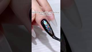 Magia nas unhas! Esse glitter holográfico é de outro mundo 💫