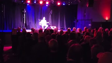 Jeff Daniels - When My Fingers Find Your Strings