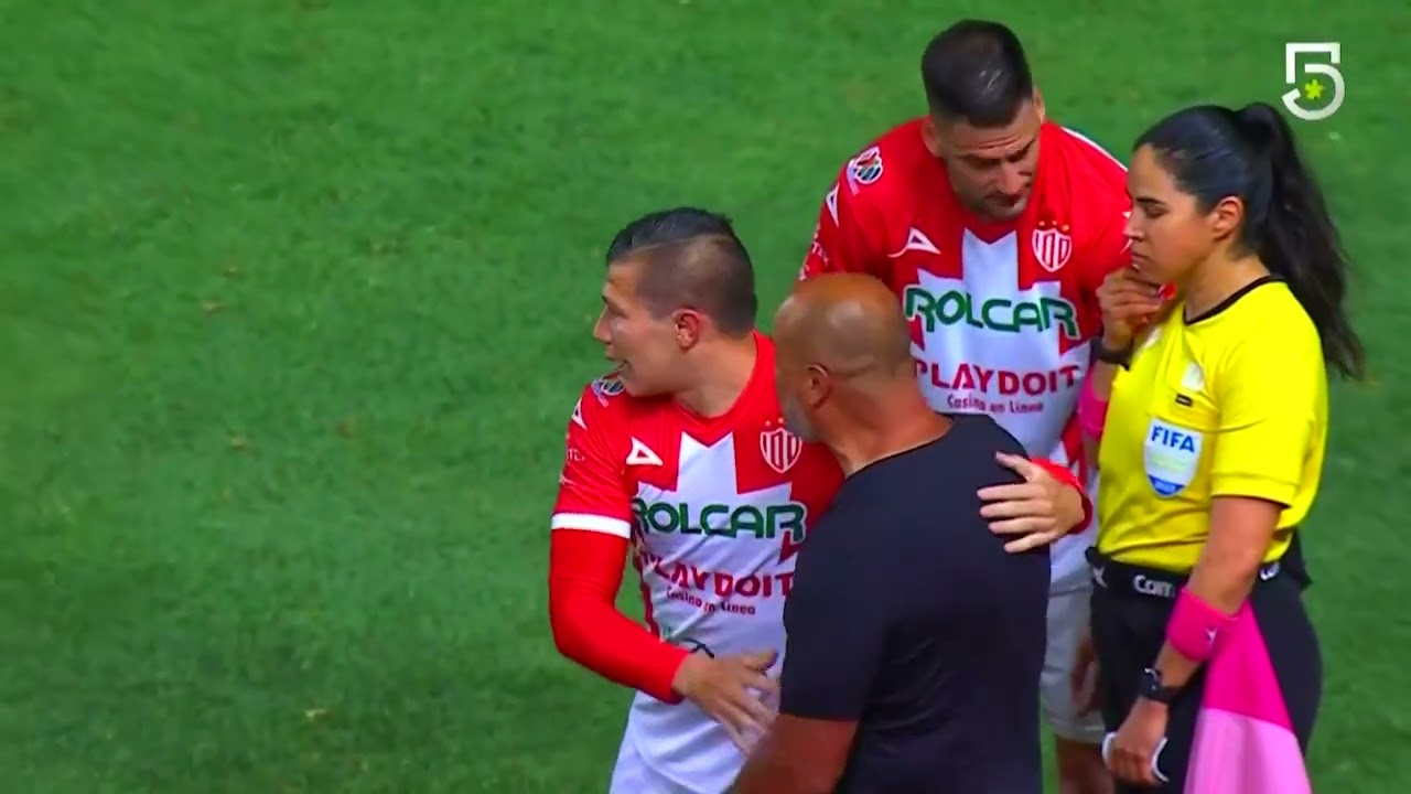 Club Atletico Independiente (CAI) of Panama players celebrate after scoring  against SV Robinhood