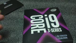 Unboxing Intel i9 10920X LGA 2066 CPU