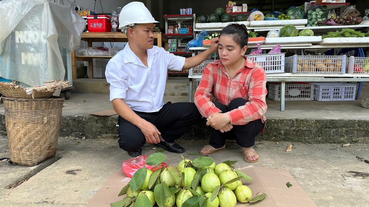 Добрый генеральный директор помогает матери-одиночке продавать товары на рынке.Что изэтогополучилось