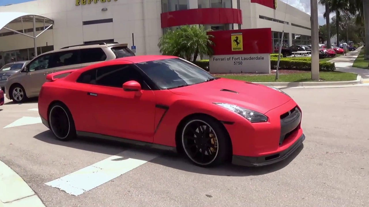 Gt R R35 マフラー音 もはや車じゃないww Youtube