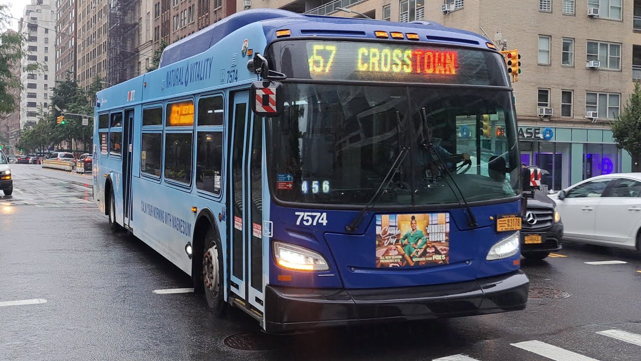 [Rare!]:West Side bound 2019 New Flyer XD40 'Xcelsior' [7574] on the ...