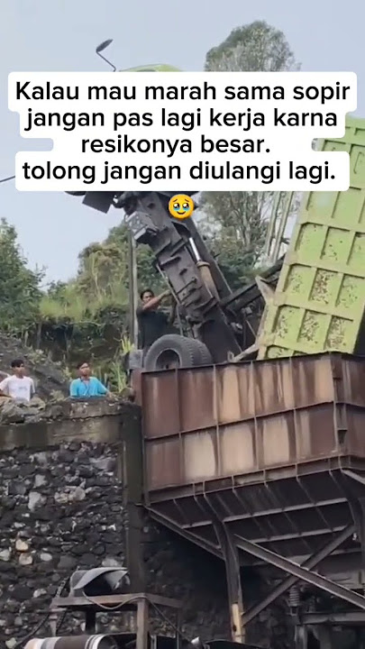 Kalau mau marah sama sopir jangan pas lagi kerja karna resikonya besar.
