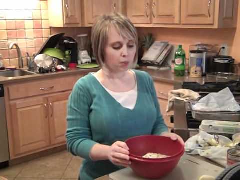 فيديو: كيفية إعداد وجبات الميزانية الدسمة من بقايا الطعام