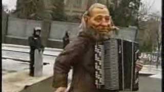 Юмористический клип про Кучму - "Помним" Юмористический клип про Кучму - "Помним"