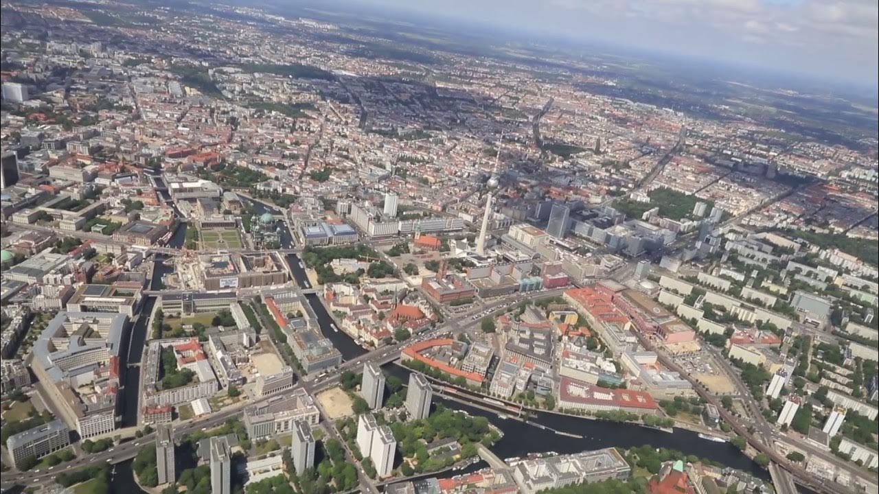 Берлин с высоты птичьего полета. Берлин с высоты птичьего полета. Берлин с высоты. Берлин сверху. Спазм берлин.