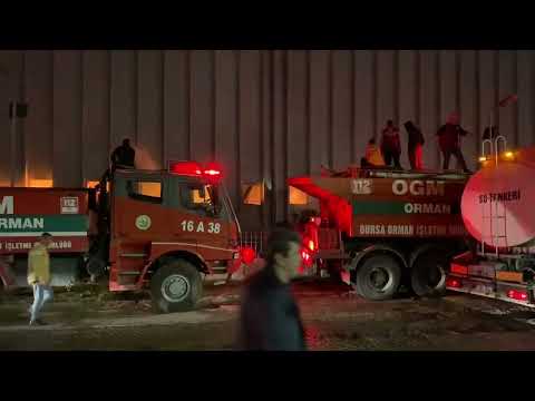 Bursa’da Karesi Tekstil Fabrikası’nda yangın devam ediyor